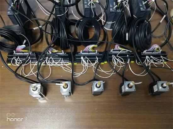 號(hào)外！號(hào)外_三菱定位新用法：FX5U內(nèi)置32軸總線(xiàn)定位！